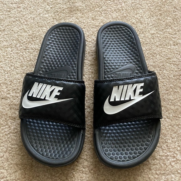 nike women's slides size 8